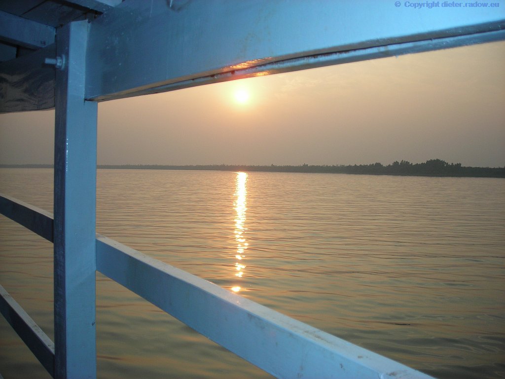 Bangladesh  Abendstimmung im Ganges-Delta Sundarban 23 XXX